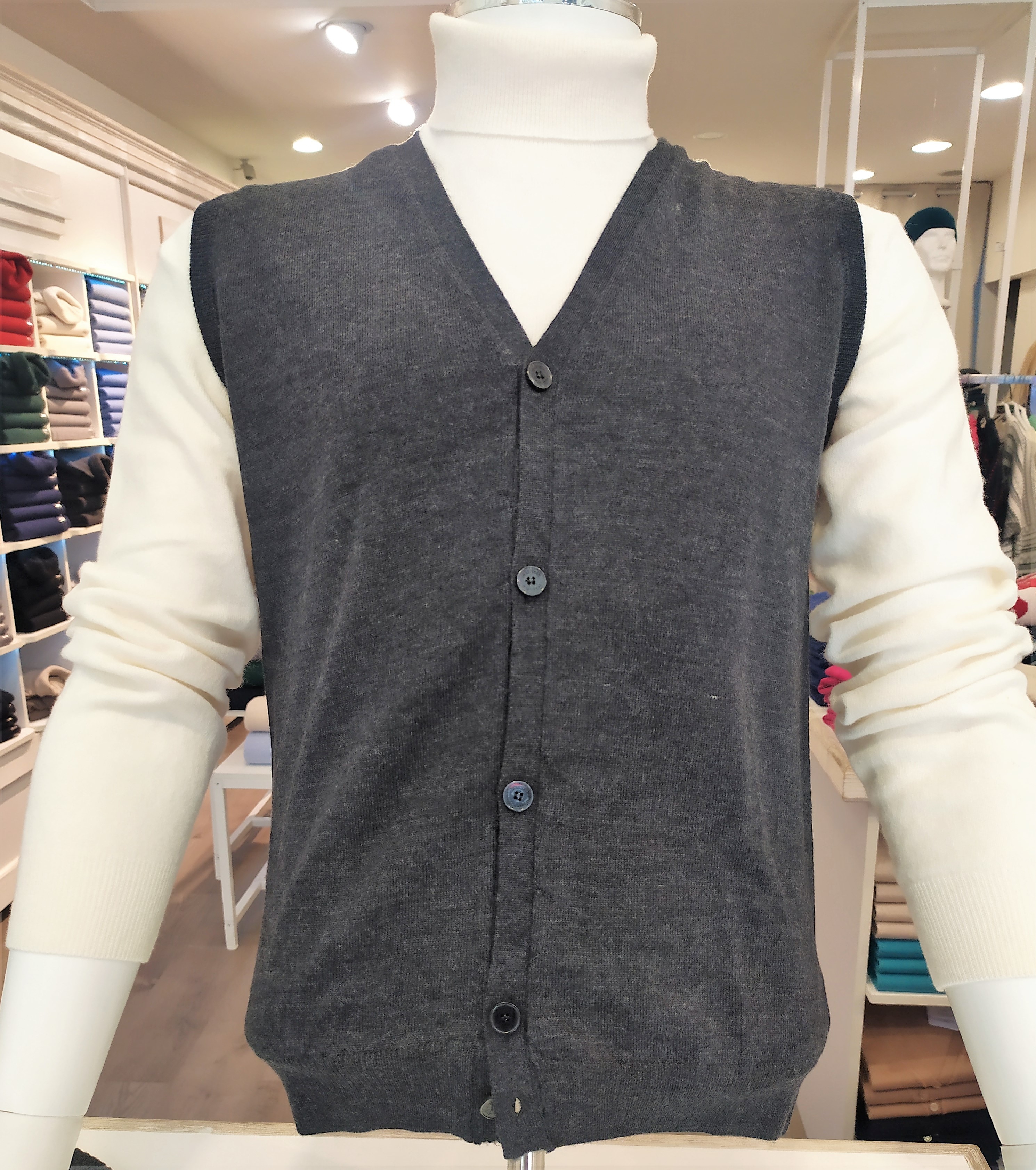 Gilet con bottoni pura lana merinos Antracite