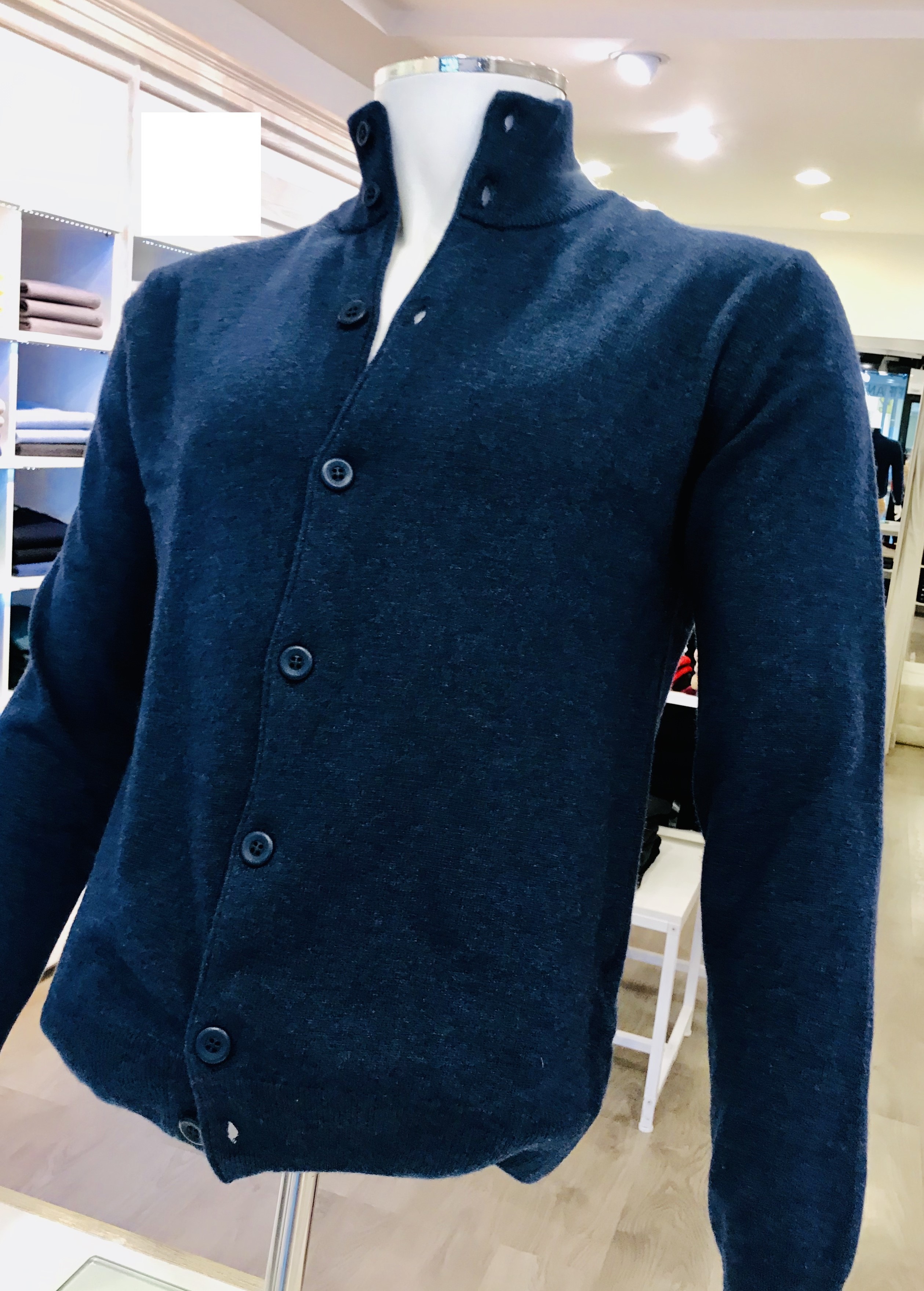 Cardigan con bottoni e toppe in misto lana e cashmere
